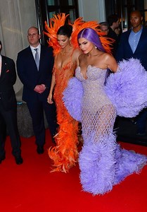 Kendall Jenner and Kylie Jenner - 2019 Met Gala • CelebMafia