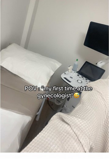 Understanding Your First Gynecologist Visit Experience