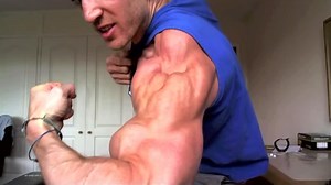 adam400m MUSCLE FLEX April***BIG RIPPED LEGS