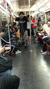 374K views · 7.5K reactions | Moose do filme Step UP aparece em um vídeo dentro do metrô em Nova York  | DANCE | Facebook