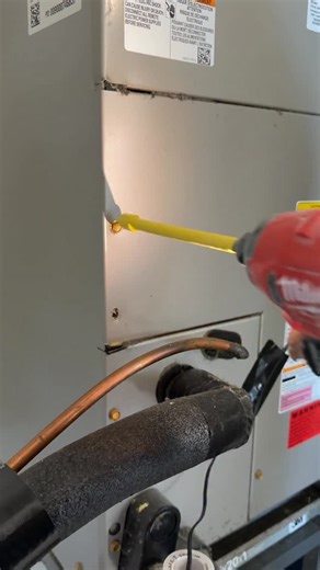 Tooling With Newman on Instagram: "@rackatierstools Hex Bit Kit - 7 Pieces Color-coded for quick size ID with a magnetic head to keep screws from dropping. Made from durable S2 steel and fits standard 1/4” hex drivers & drill chucks. #ToolTok #TradeTools #WorkSmarter #ToolAddict #EDC"