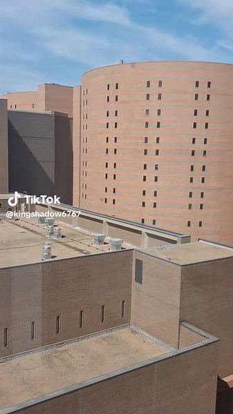 on the 8th floor taking a UA — question about tower location