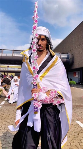 Senbonzakura-Inspired Byakuya Bleach Cosplay at Dokomi