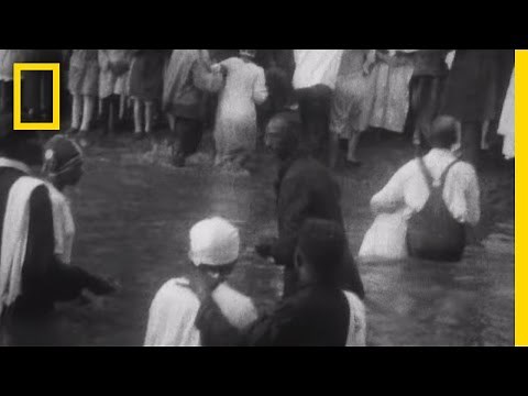 Rare Footage: Hundreds Gather at a 1920s African-American Baptism | National Geographic