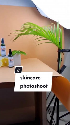 which background color is better?🙃 #skincarephotography #productphotography #smallbusinesstiktok #shotwithcanon #productstyling