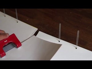 「つづりひも通し器」で書類や伝票に綴じ紐を簡単に通す方法