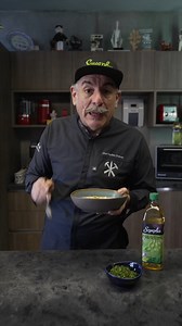 1.1M views · 5.6K reactions | Nada más reconfortante que una crema de calabaza para estos fríos!!! Receta de nuestro chef Aquiles Chávez  | Soyaplus | Facebook