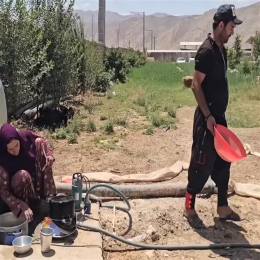 The second wife who throws her husband into the pool | Daniel Molina