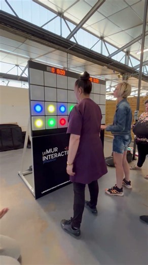 Jeu cognitif de mémoire adressé aux personnes en situation de handicap.
