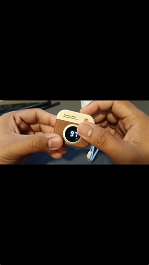 KFG Wireless Earbuds with Retro Camera Case