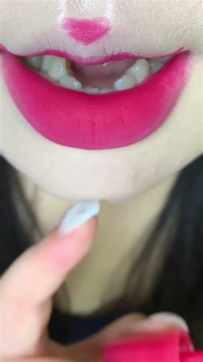 perfect lipstick application tutorial for everyone l #makeup l #viralvideo l #lipstick l #viralshort