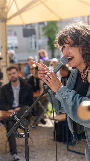 Stadtmarketing Kempten on Instagram: "Seid dabei beim Tag der Musik am Samstag, 9. Mai 2026, in Kempten und rockt die Innenstadt! 🎤🥁🎷 Ihr könnt euch ab sofort bis zum 8. März online als Musiker*innen anmelden. Hier geht’s zum Formular 👉🏻 www.kempten-tourismus.de/tag-der-musik Die Anmeldung ist verbindlich, stellt jedoch keine Garantie für eine Teilnahme dar. Wir freuen uns auf eure Bewerbungen! __ 🎥 ©Clio Film (bearbeitet) #kemptenerleben #kempten #allgäu #tagdermusik"