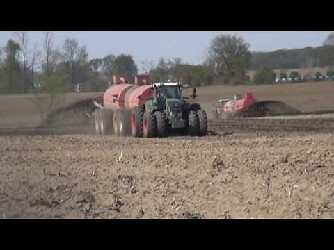2 Nuhn Dual Tanker Liquid Manure Spreaders Spreading in Field