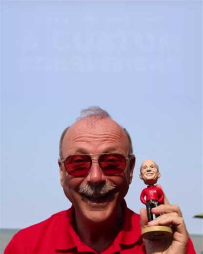 Turn memories into one-of-a-kind keepsakes. Make yours today! | Bobbleheads.com