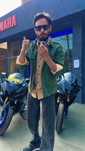 Shivuz Garage | R15 v4 VS R15 V4 CARBON 2026 Which one is worth buying?? 🤔🤔 #r15v4 #r15v4carbon #r152026 | Instagram