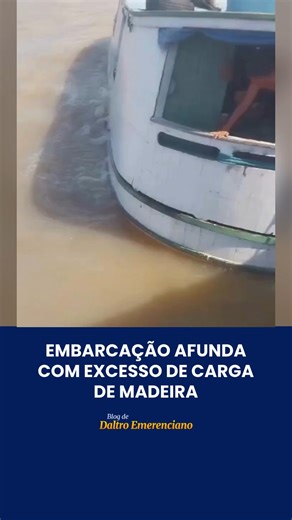 Blog de Daltro Emerenciano on Instagram: "Uma embarcação que transportava uma grande quantidade de madeira e levava passageiros a bordo afundou no Rio Amazonas, causando momentos de tensão. O acidente ocorreu nas proximidades do município de Santana e foi registrado em vídeo por uma testemunha que acompanhava a situação. As imagens mostram outra embarcação se aproximando para prestar apoio, enquanto algumas pessoas pulam na água para escapar do naufrágio. Em poucos instantes, o barco submerge co