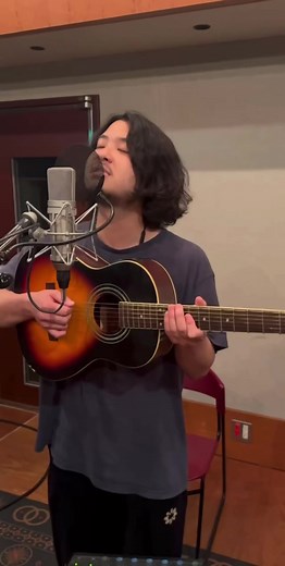 Six Lounge「リカ」ギターコード・音域・カラオケ難易度まとめ