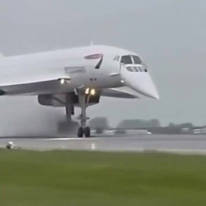 135K views · 1.6K reactions | On this day: 24th October 2003, Concorde made its final commercial flight  | Seventies Time-Machine | Facebook