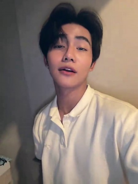 Exploring the Meaning of White in Art and Culture