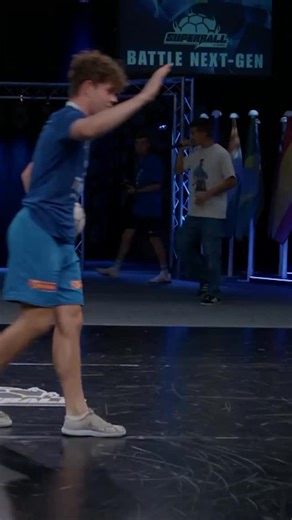 🌟 THE NEXTGEN WORLD CHAMPIONSHIP IS BACK! 🌟 ✨ Great news for all under-16 freestylers in the global competitive scene: their time to shine has arrived! 📱 This year’s edition of the NextGen Freestyle Football World Championship will take place on a fully online basis between the months of October and November. 📽️ Following the tradition, the event will culminate in a Live Final on the official channels of the WFFA! 📆 Registrations open today, October 17th and will close on October 31st at 23