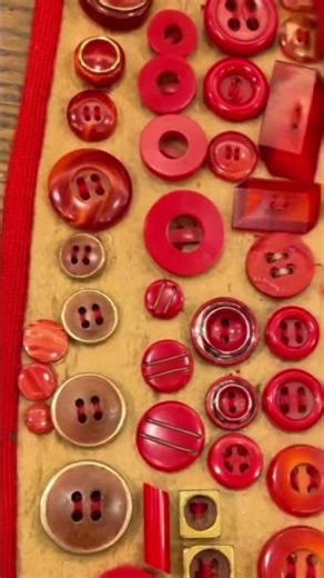 Sounds of red buttons#publicasmr #sonidosrelajantesparadormir #triggersforsleep #buttons