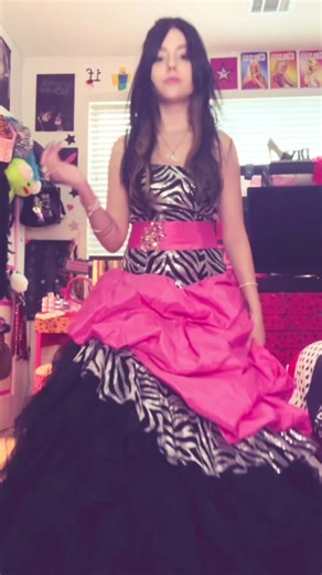 2000s Inspired Prom Dress Ideas for Nostalgic Fashion