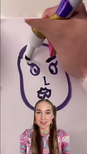 Hilarious Drawing Reactions! 😂🎨