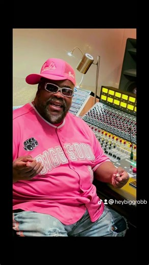 Mr Bigg Robb (@heybiggrobb)’s videos with Fantastic - Bigg Robb