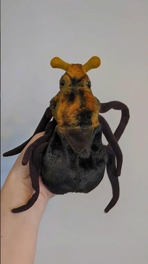 Anyone in the mood for a Halloween Beanie Baby DIY? 👻🕷️