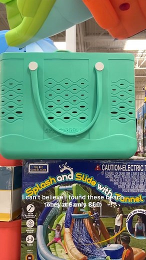 Huge beach totes at Sam’s Club | Mama Deals