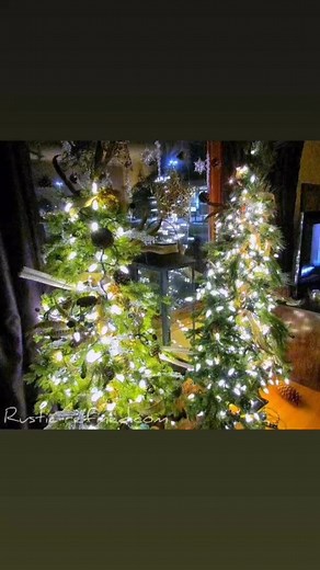 A warm and rustic country Christmas | Santa's Christmas Scrapbook