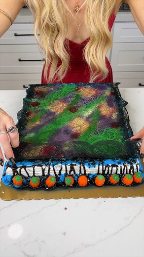 These cakes sell for $1000! I make a Halloween cake using a spiderweb lace fabric as a stencil. | The Alexa Show