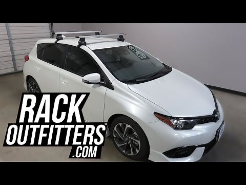 2017 Toyota Corolla iM Thule Rapid Traverse AeroBlade Roof Rack Crossbars