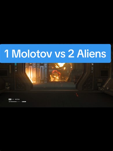 Alien Isolation Gameplay: 1 Molotov vs 2 Aliens