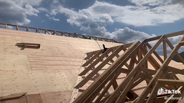 Roof Valley Framing Techniques for Efficient Construction