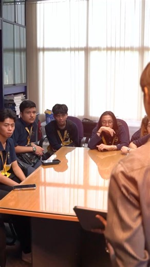 A wholesome day at Gardenia! 🌾 Our Learning Partners explored the process behind everyone’s favorite bread brand. 🥯✨ #LearningPartners #Gardenia #LearningExperience #IndustryVisit | Cosmopolitan College of Commerce & Technology