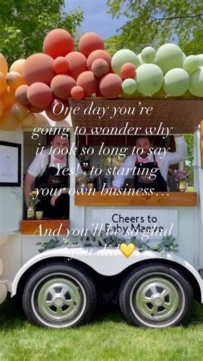 Comment GUIDE to learn how to start and make six figures with a mobile bar business 🥳 #mobilebar #bar #barbiz #mobilebartender #sidehustle