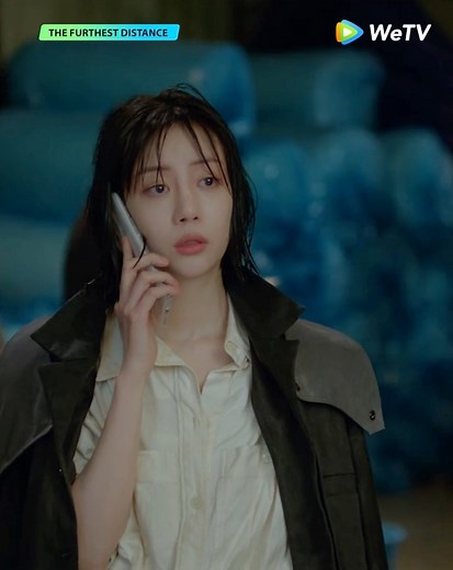 At the moment, he was attracted to her... 😱😍 🌟 EP4｜Watch now on #WeTV #TheFurthestDistance #最遥远的距离 #LiXirui李溪芮 #LiuYuHang刘宇航 #WeTV #WeTVSG #WeTVSingapore #WeTVAlwaysMore | WeTV Singapore