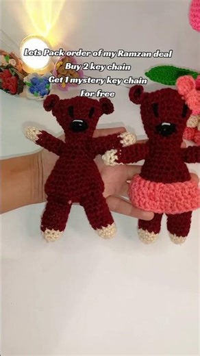 😨😱buy 2 get 1 free crochet keychain offer 😰😱 #crochet #gajra #handmade #pakistan #crochetkeychain