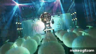 Miyabi on Make a GIF