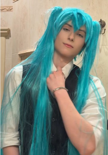 Hatsune Miku Cosplay: Is It You? Tips for Accurate Miku Looks