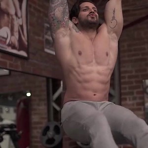 38K views · 1.1K reactions | Get RIPPED in 4 weeks! Download our combined workout and nutrition plan that will help in cutting down fast while maintaining muscle mass! Strength training is the key to maintaining muscle mass during a cutting season. Cardio can and will help, but in order to keep muscle mass one has to focus on strength training and lower carb intake. #TeamEHP | EHPlabs | Facebook