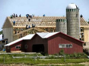 Bau der Scheune (Building The Barn)