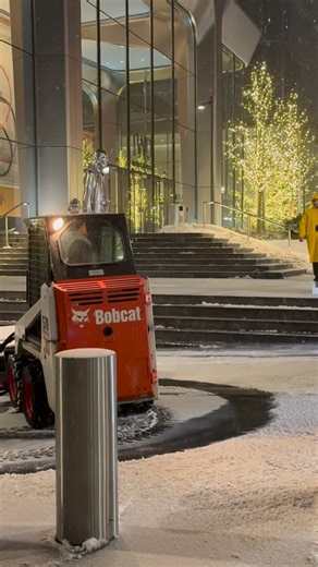 StrollingTheCity on Instagram: "9th Avenue and 31st Street, on the corner of Hudson Yards."