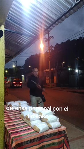 Defensa Personal Humorística con el Tío Coco