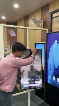 32” movable digital standee