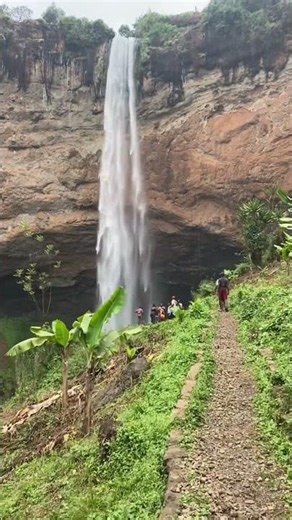 Sipi Falls Uganda | Stunning Main Waterfall on Mount Elgon Slopes Uganda.
