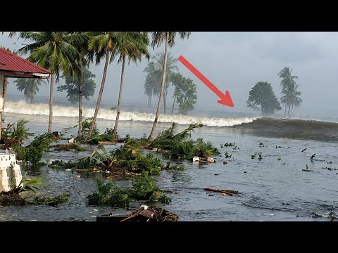 Indonesia Tsunami 2004 - Destruction of Aceh