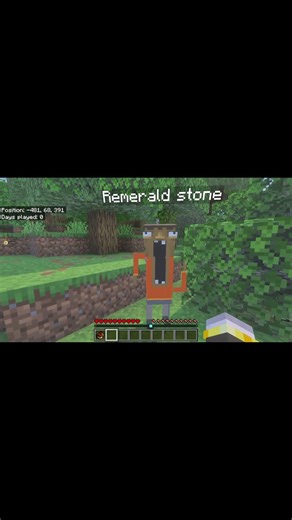 EW WHAT ARE YOU #minecraft #gaming #moddedminecraft #chase #dinosaur #shorts #youtubeshorts