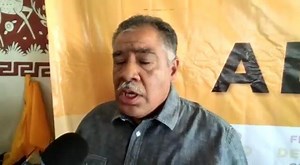 4.5K views · 36 reactions | El regidor perredista Víctor Aguirre Alcaíde, criticó que la alcaldesa Adela Román Ocampo, gastó dos millones de pesos en pubicidad para autoelogiarse su informe, en lugar de invertir esa cantidad en la compra de 25 mil despensas que mucha falta le hacen a las familias de Acapulco. | Digital Guerrero | Facebook